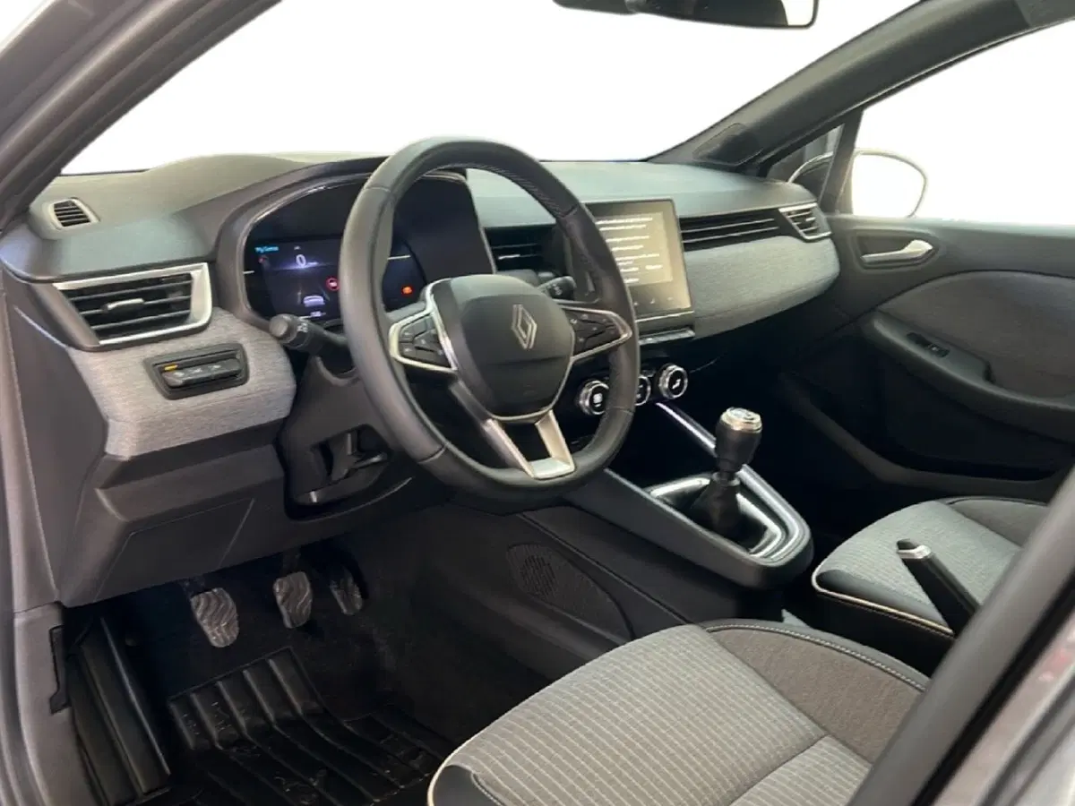 Renault Clio usata a Roma (15)