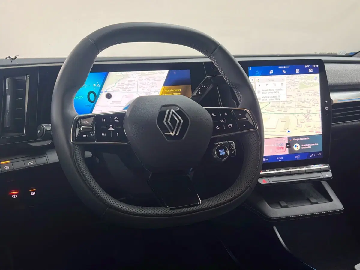 Renault Scenic E-Tech Electric usata a Roma (12)