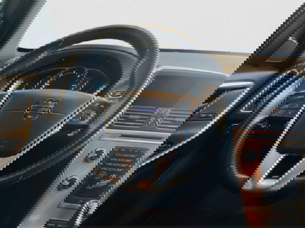 Volvo XC60 usata a Livorno (12)