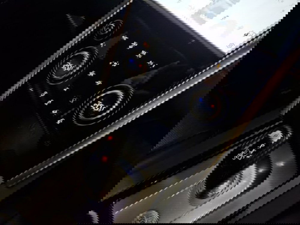 Land Rover Discovery Sport usata a Livorno (18)