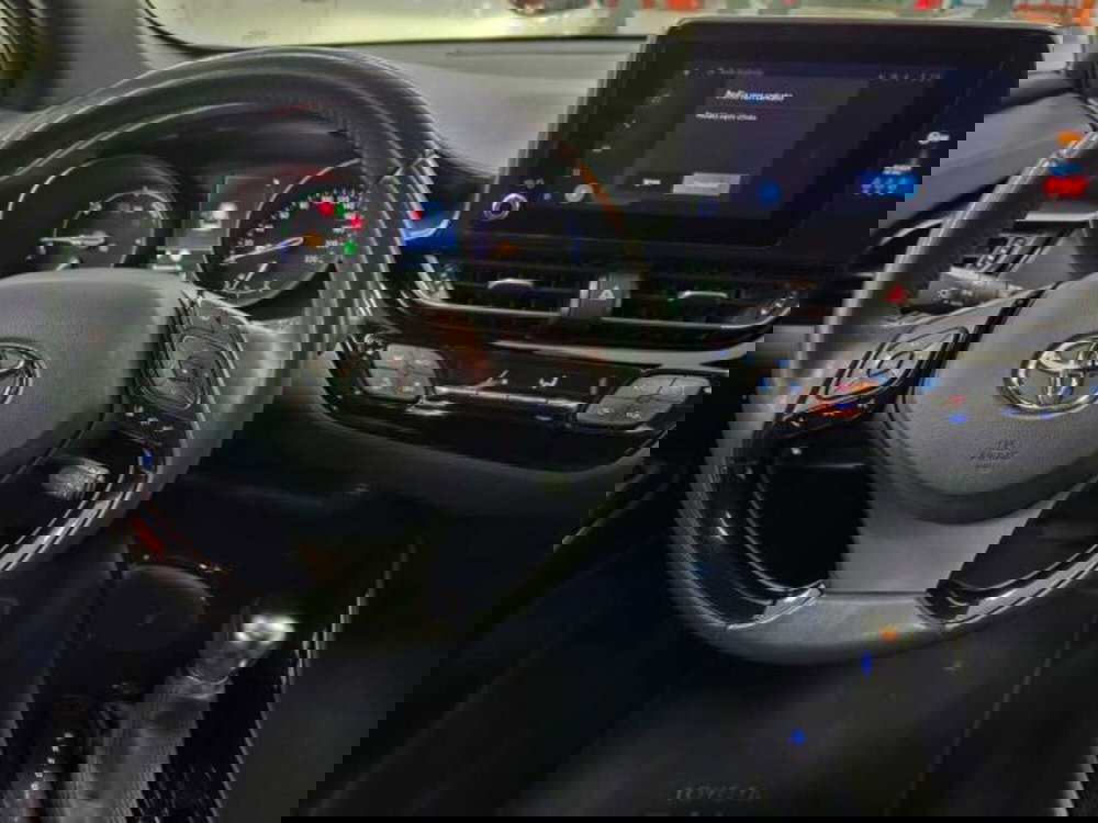 Toyota Toyota C-HR usata a Caltanissetta (10)