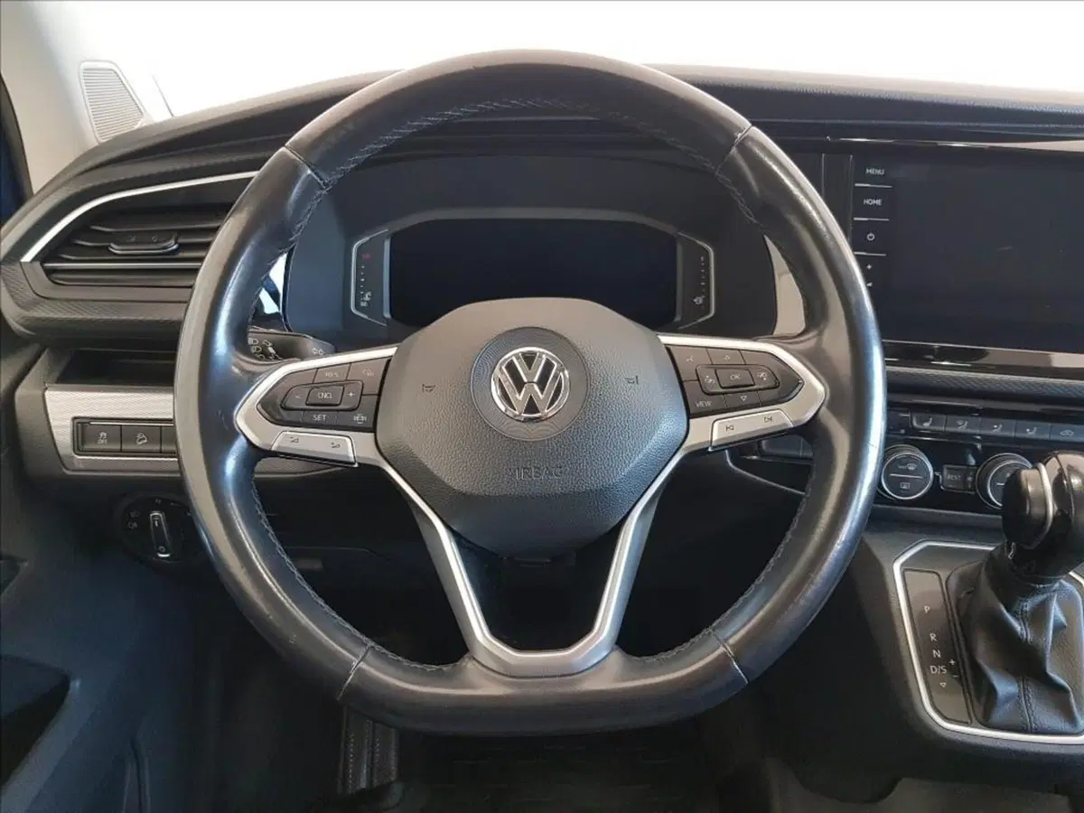 Volkswagen Multivan usata a Lucca (15)