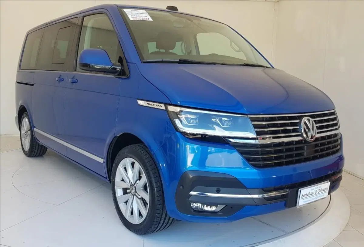 Volkswagen Multivan usata a Lucca (8)