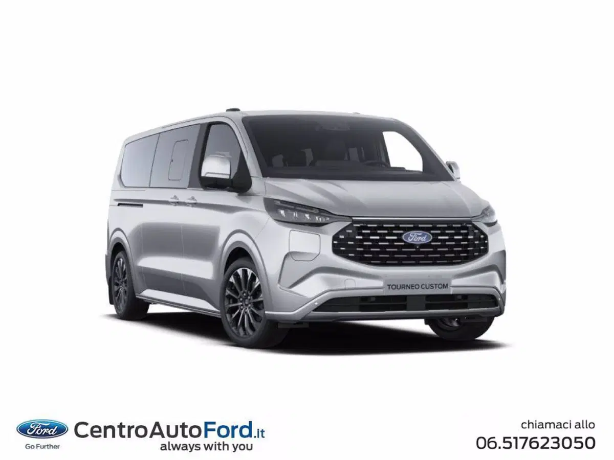 Ford Tourneo Custom nuova a Roma