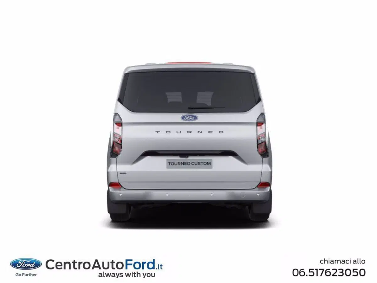Ford Tourneo Custom nuova a Roma (4)