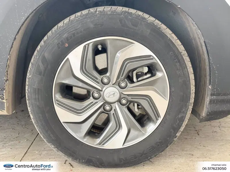 Hyundai Kona usata a Roma (14)