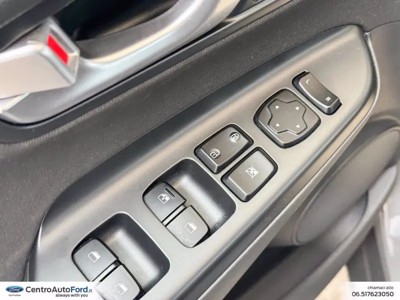 Hyundai Kona usata a Roma (19)
