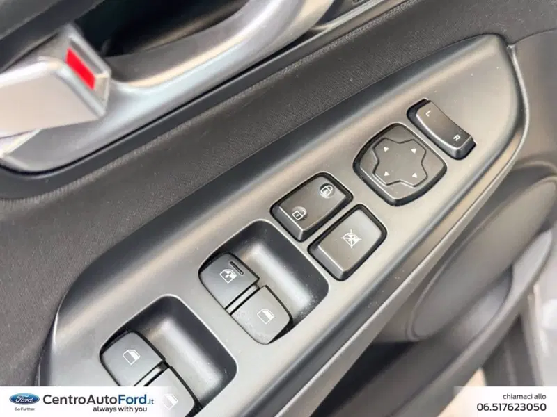 Hyundai Kona usata a Roma (19)