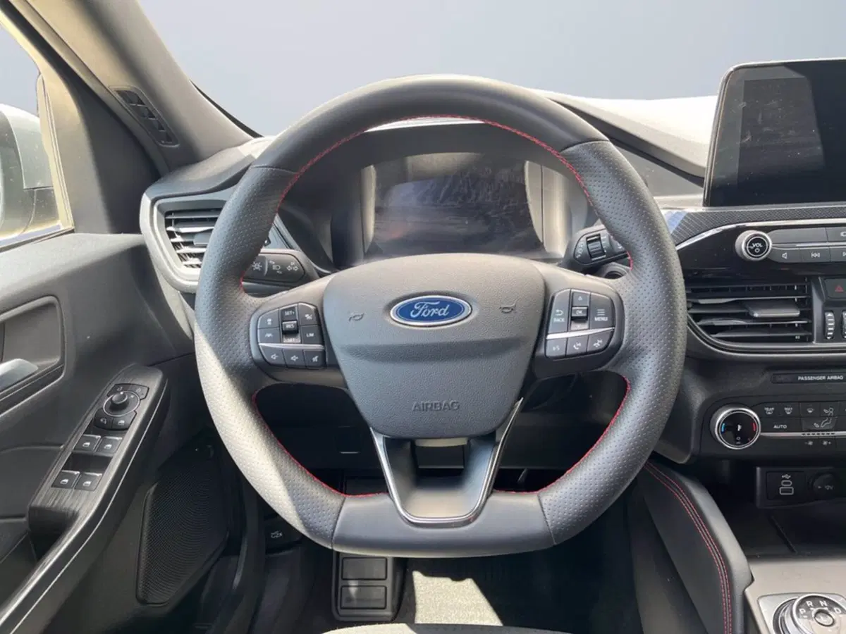 Ford Kuga usata a Milano (14)