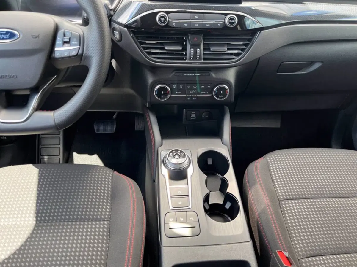 Ford Kuga usata a Milano (17)