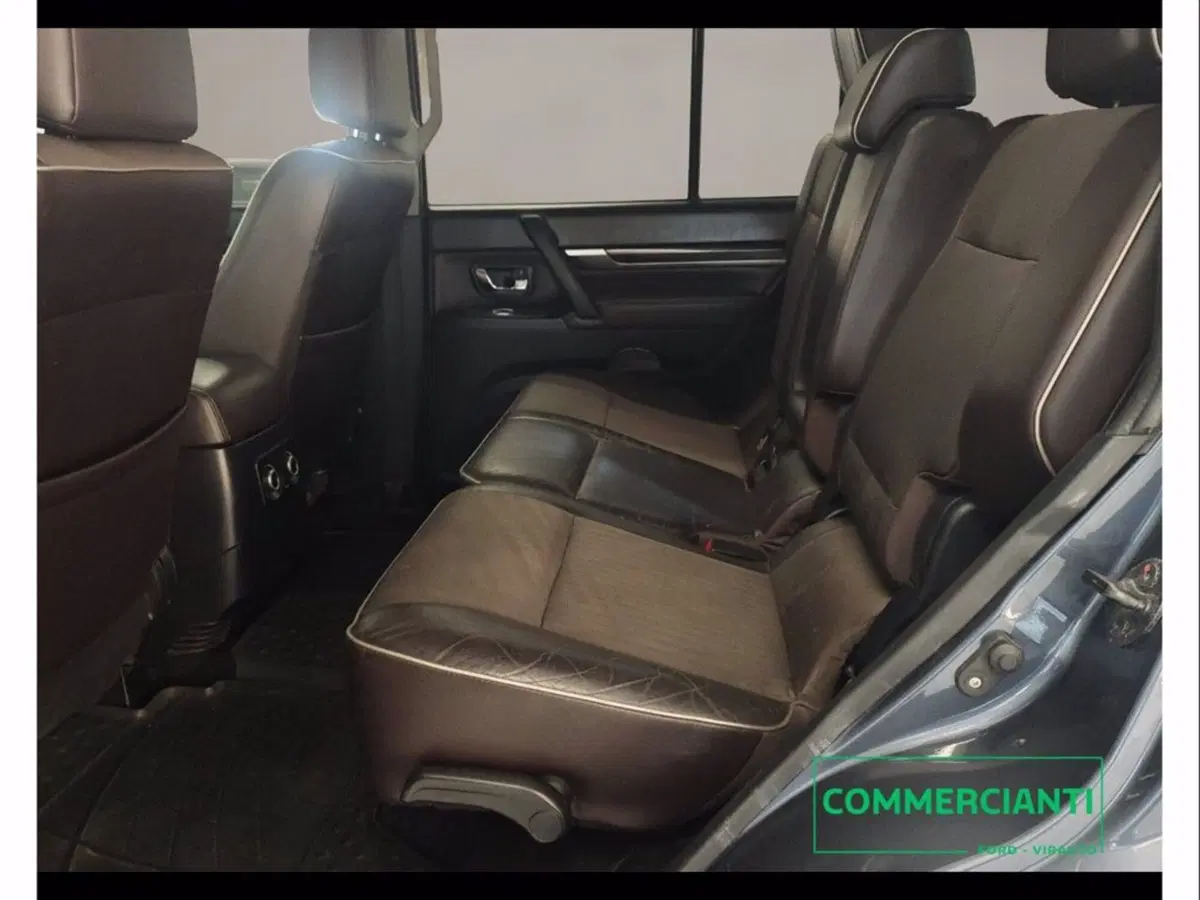 Mitsubishi Pajero usata a Catania (11)