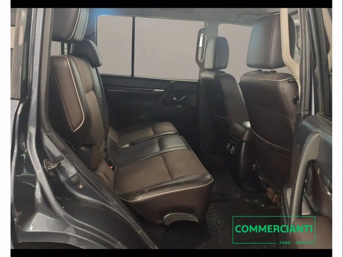 Mitsubishi Pajero usata a Catania (13)