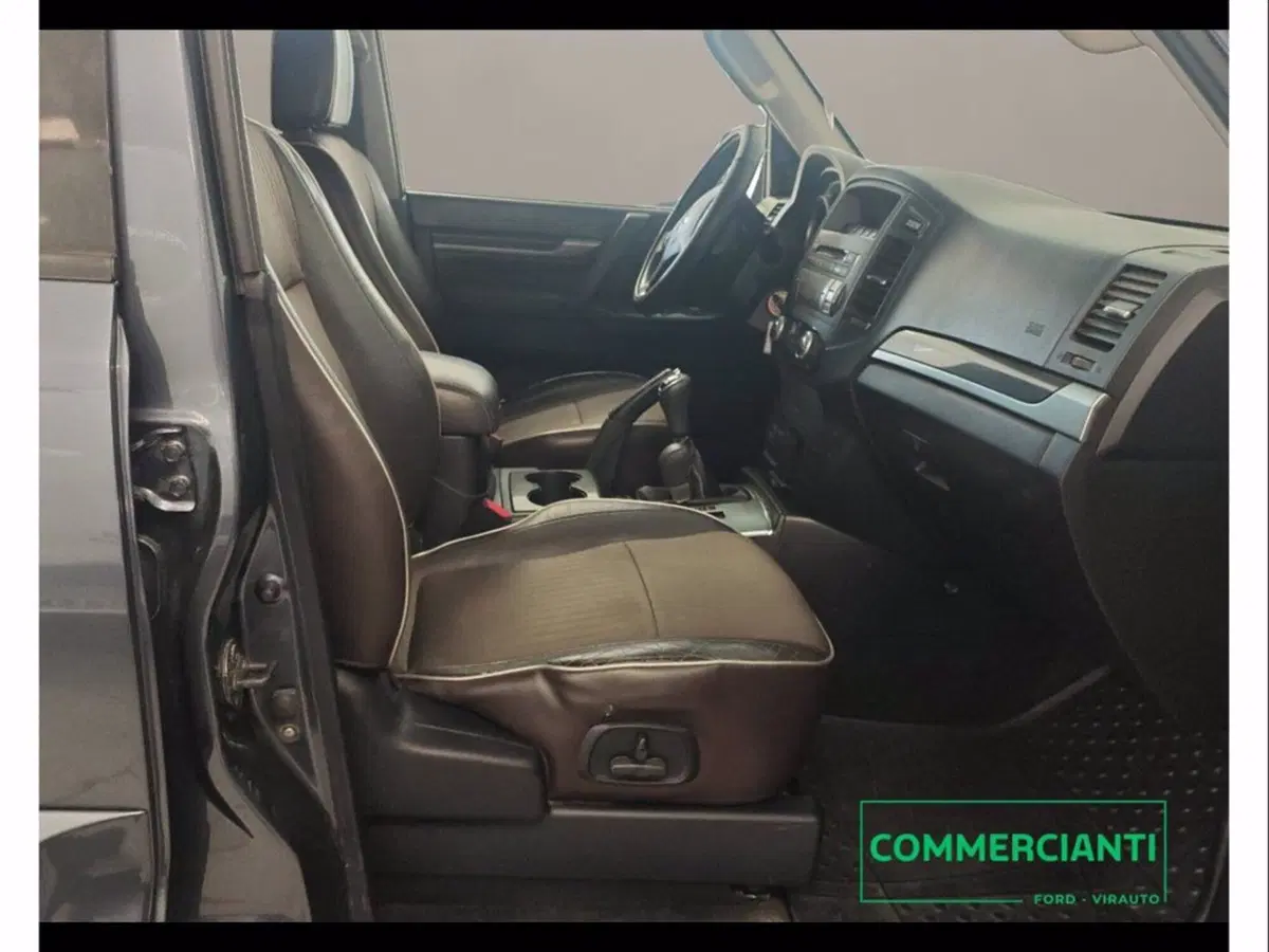 Mitsubishi Pajero usata a Catania (15)