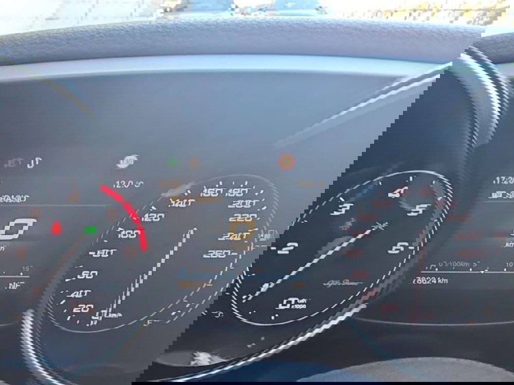 Alfa Romeo Giulia usata a Monza e Brianza (10)