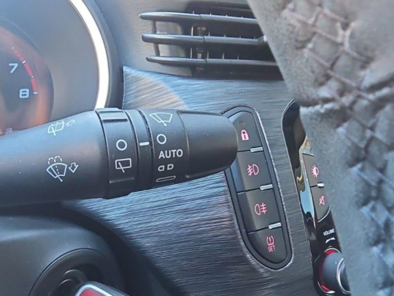 Alfa Romeo Giulietta usata a Monza e Brianza (18)