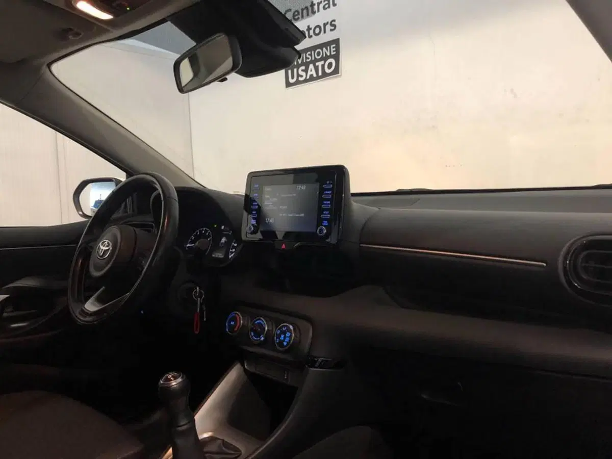Toyota Yaris usata a Torino (12)