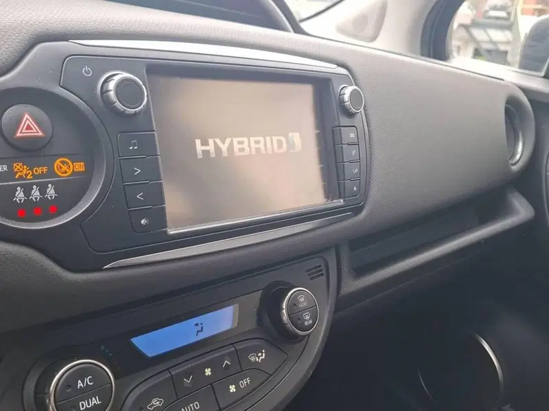 Toyota Yaris usata a Torino (10)