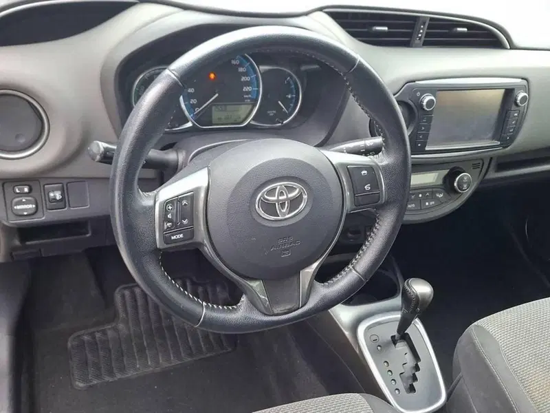 Toyota Yaris usata a Torino (13)