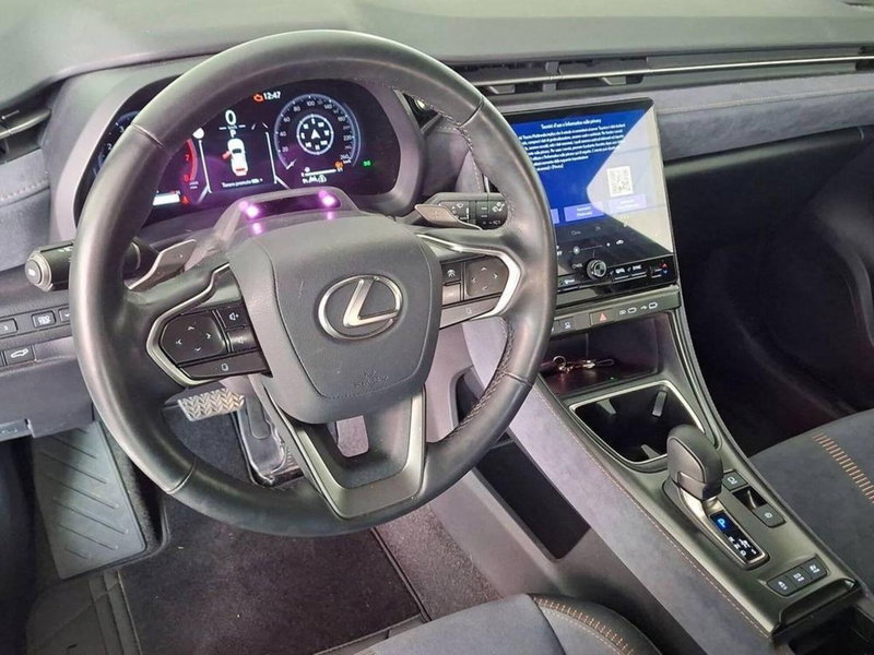 Lexus LBX usata a Torino (11)