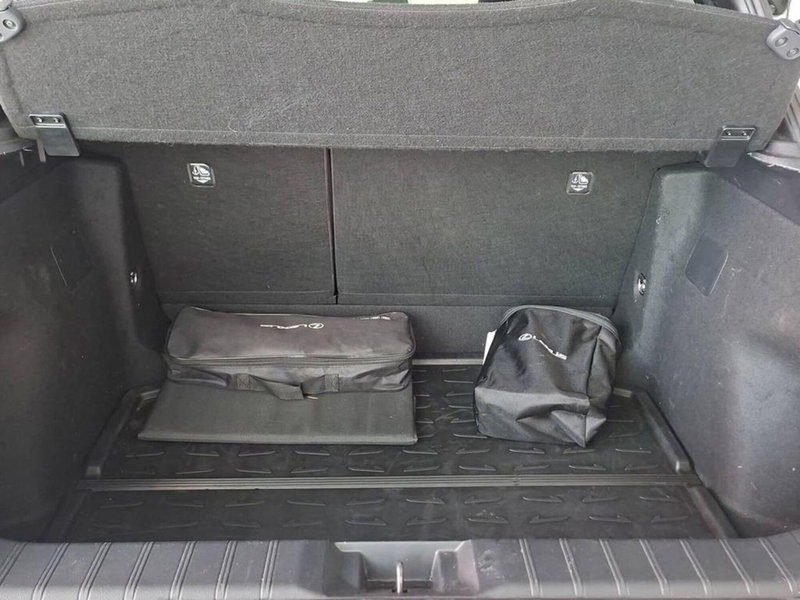 Lexus LBX usata a Torino (14)