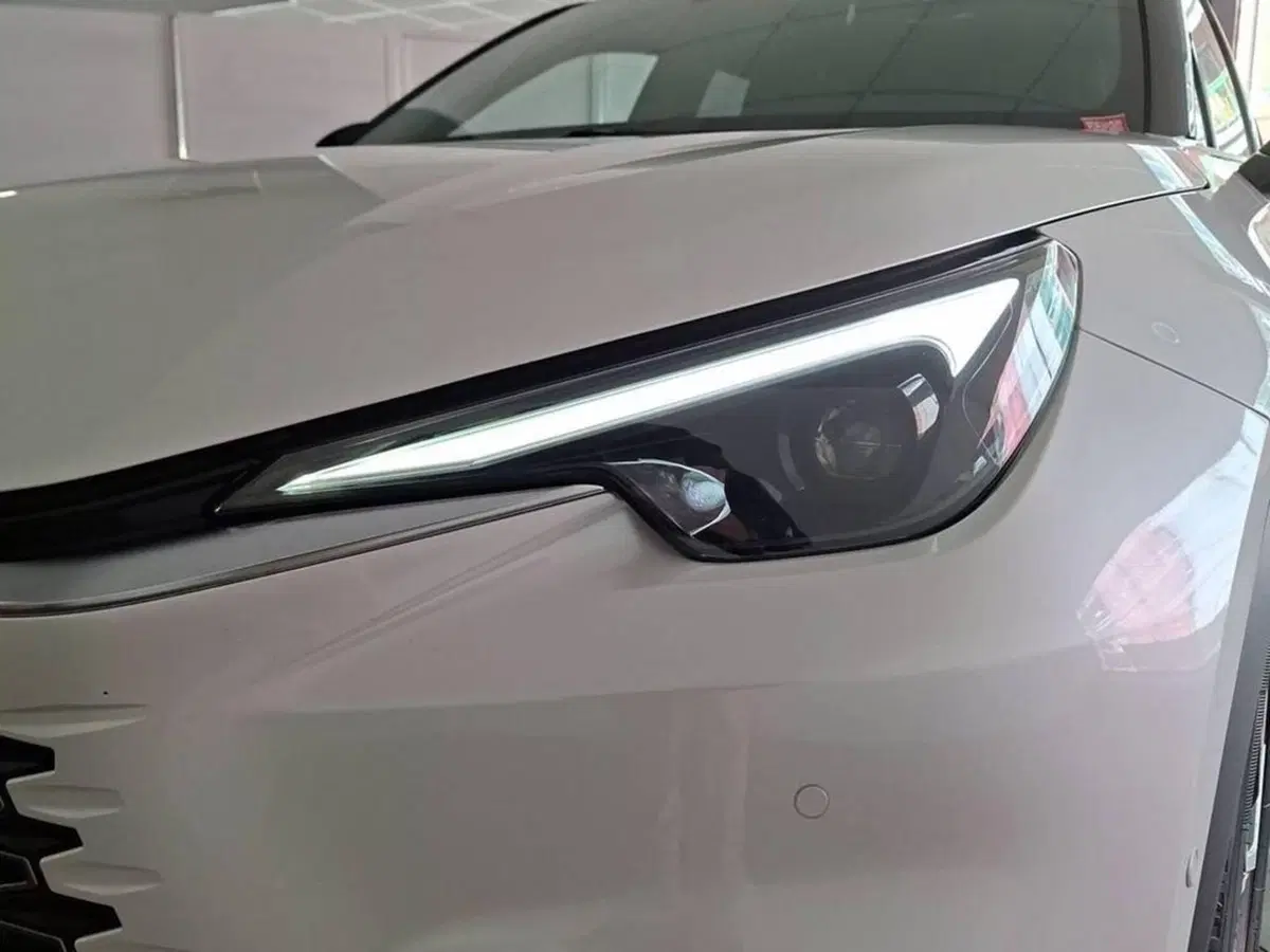 Lexus LBX usata a Torino (7)