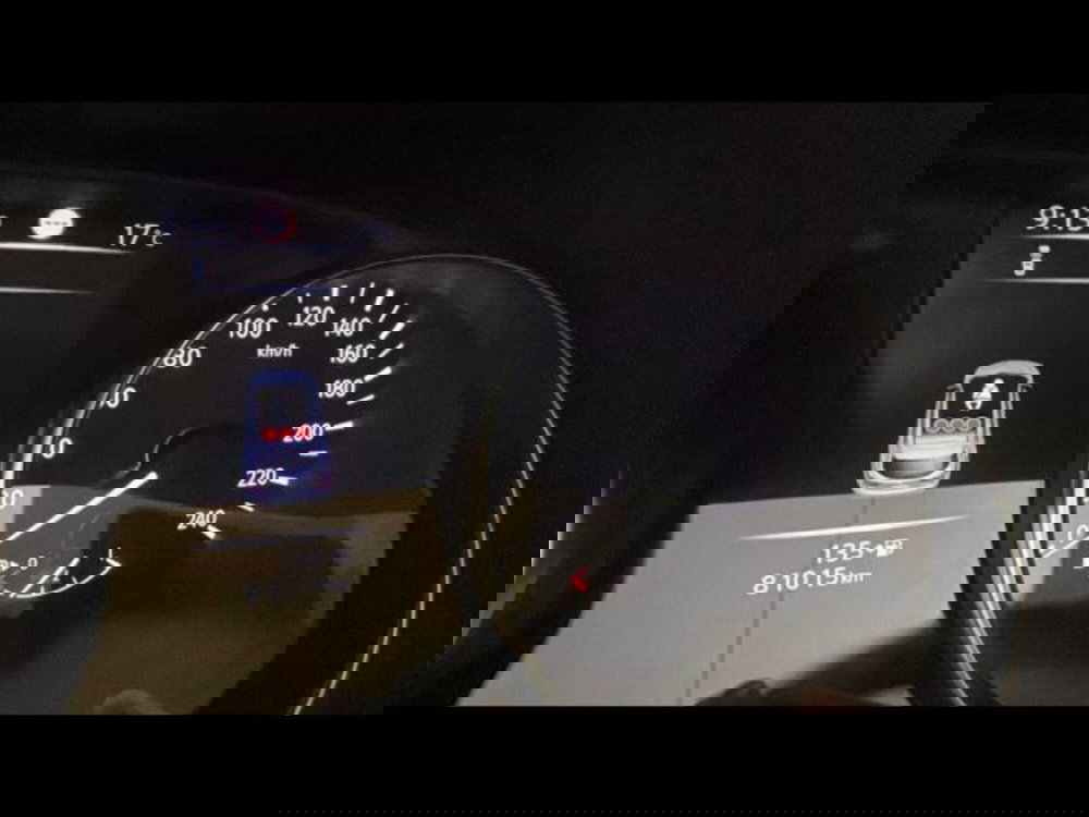 Nissan Qashqai usata a Caltanissetta (15)