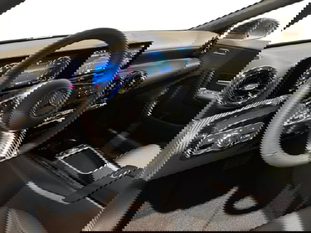 Mercedes-Benz Classe A Sedan nuova a Bologna (11)