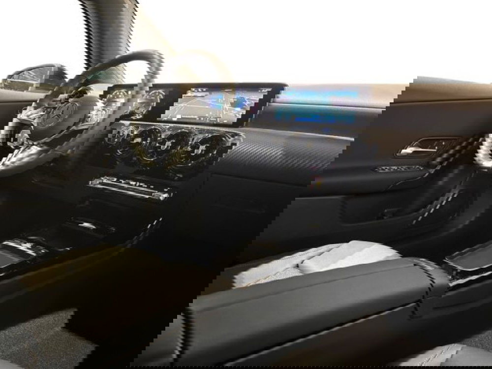 Mercedes-Benz Classe A Sedan nuova a Bologna (15)