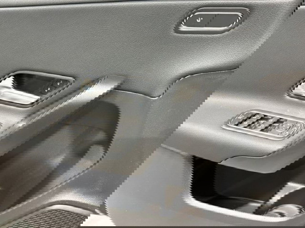 Mercedes-Benz Classe A Sedan nuova a Bologna (10)