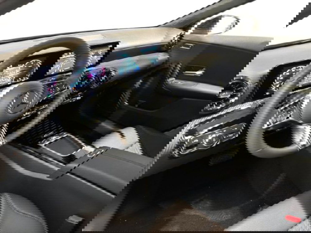 Mercedes-Benz Classe A Sedan nuova a Bologna (11)