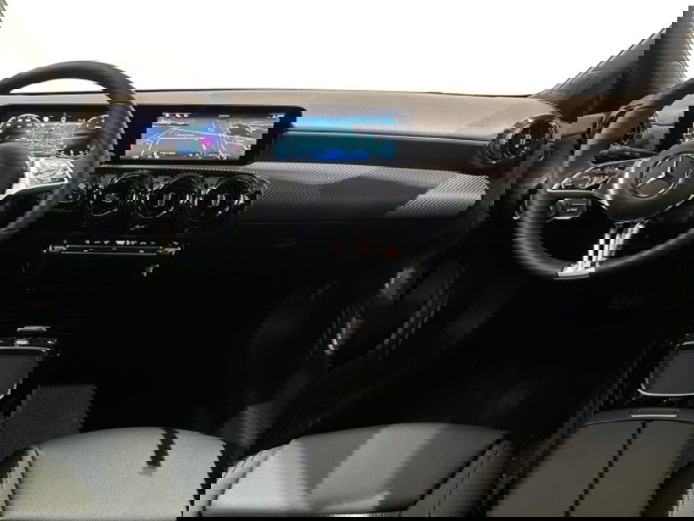 Mercedes-Benz Classe A Sedan nuova a Bologna (13)