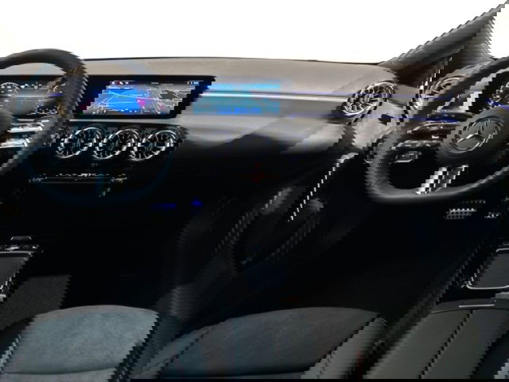 Mercedes-Benz Classe A nuova a Bologna (13)