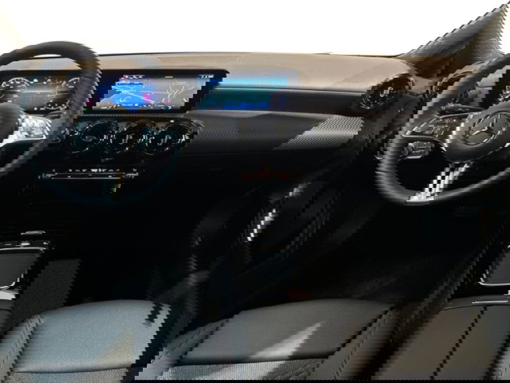 Mercedes-Benz Classe A nuova a Bologna (13)