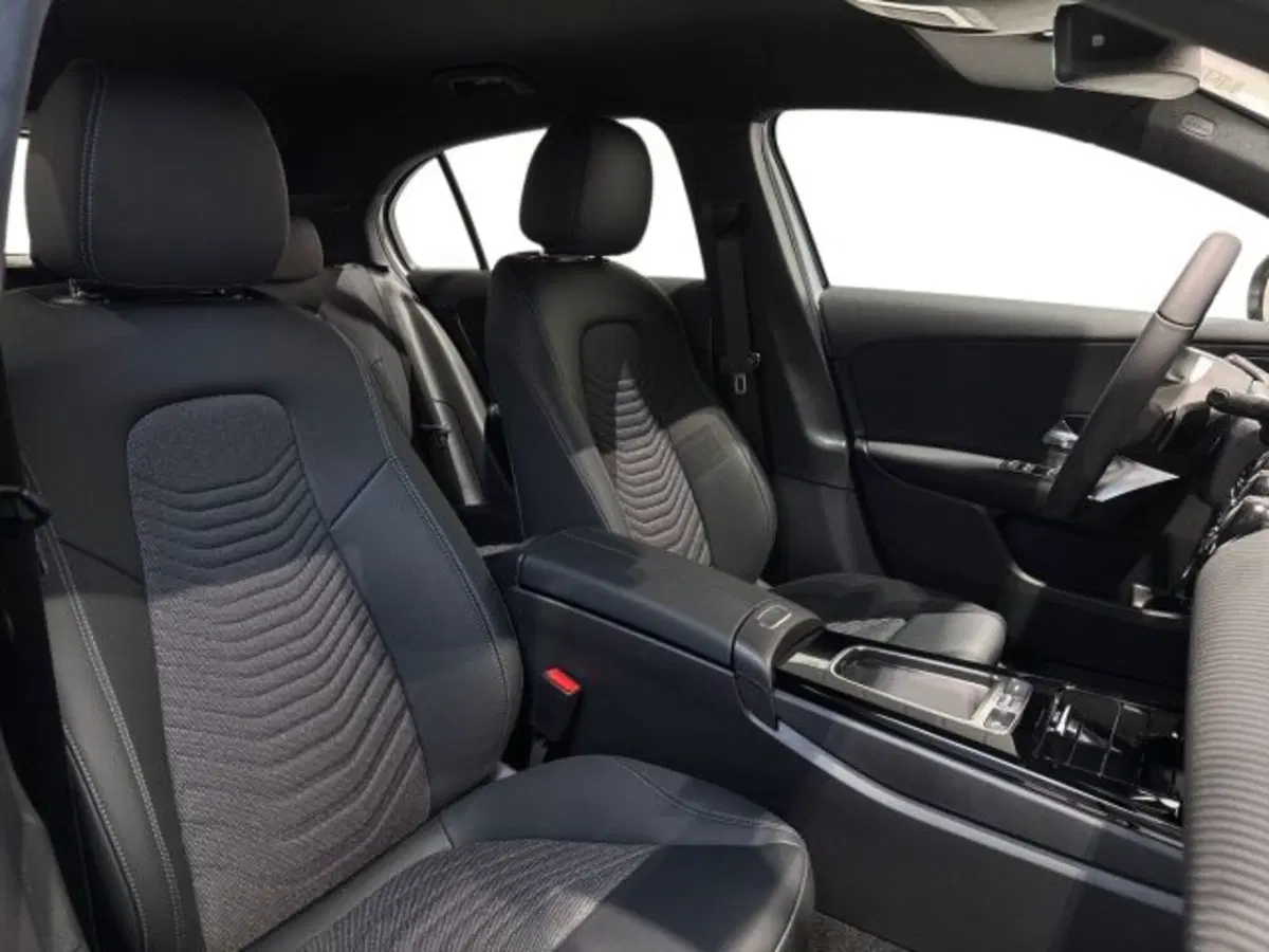 Mercedes-Benz Classe A nuova a Bologna (16)