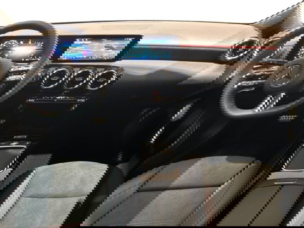 Mercedes-Benz Classe A nuova a Bologna (13)