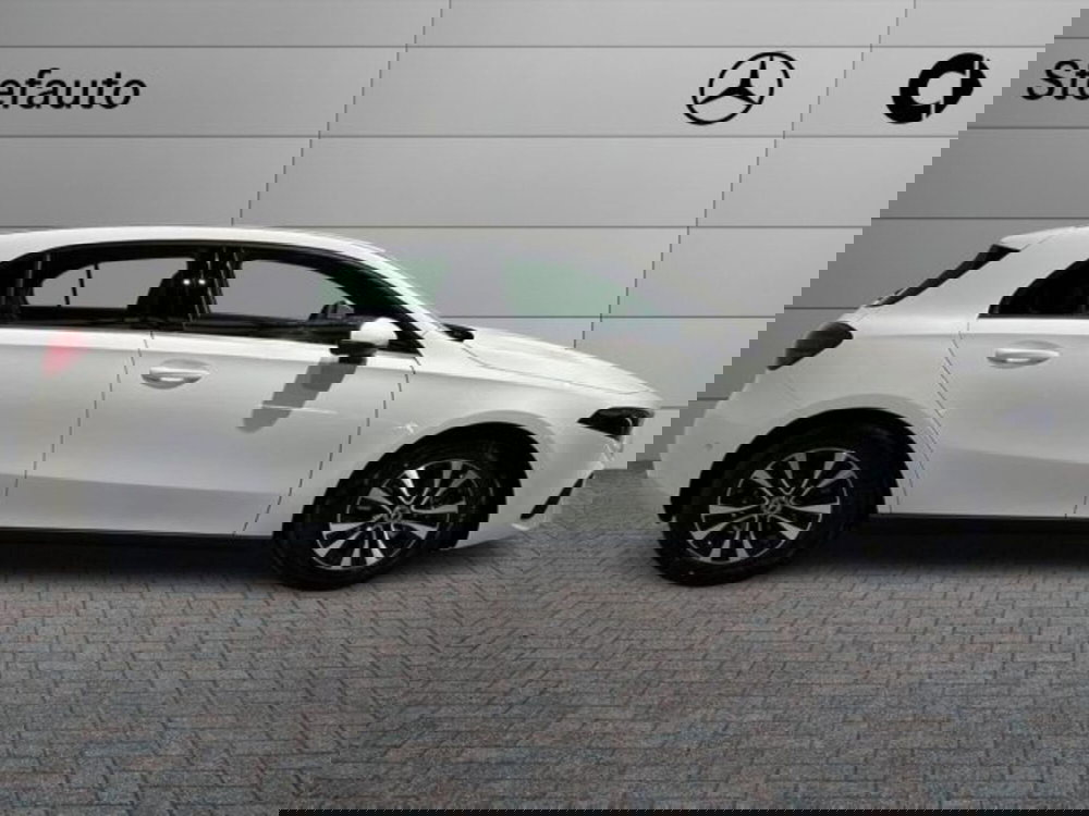 Mercedes-Benz Classe A Sedan nuova a Bologna (2)