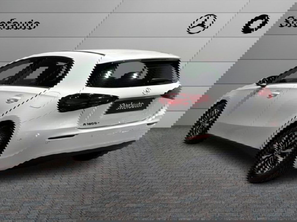 Mercedes-Benz Classe A Sedan nuova a Bologna (5)