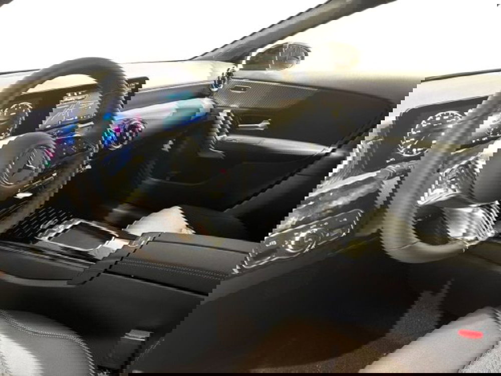 Mercedes-Benz Classe A nuova a Bologna (11)