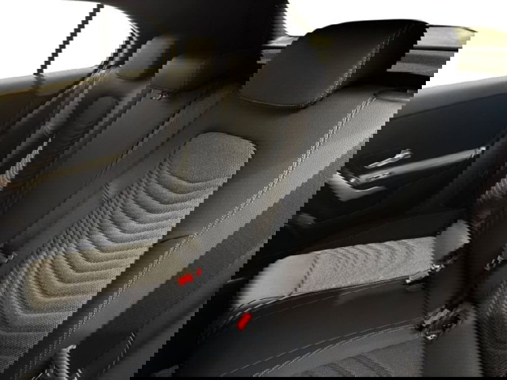 Mercedes-Benz Classe A nuova a Bologna (9)