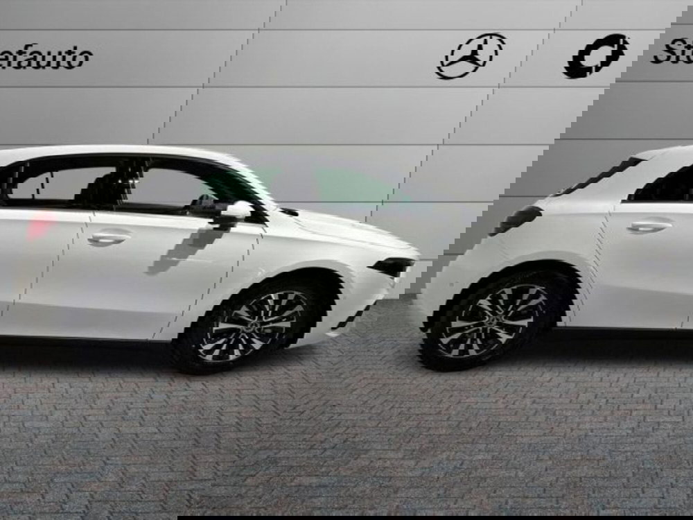 Mercedes-Benz Classe A Sedan nuova a Bologna (2)