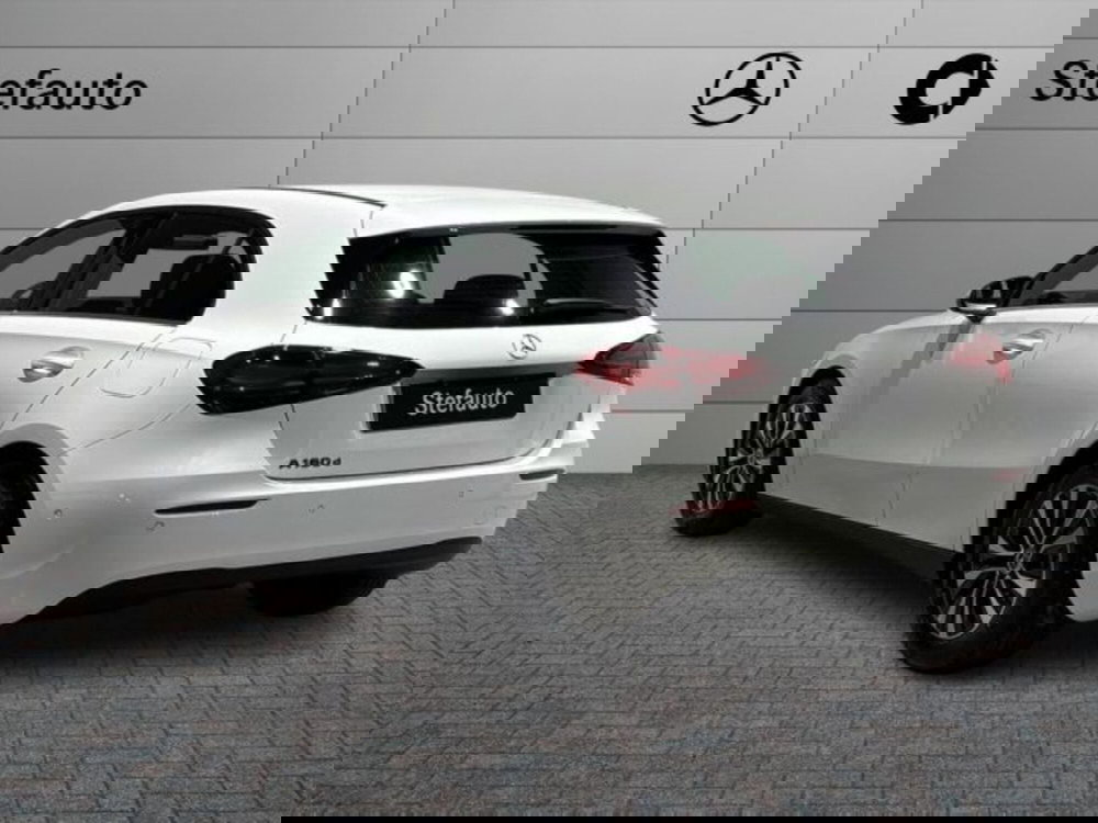 Mercedes-Benz Classe A Sedan nuova a Bologna (5)