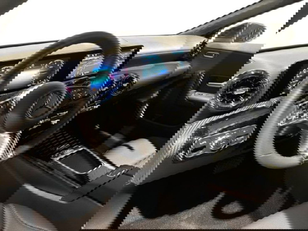 Mercedes-Benz Classe A Sedan nuova a Bologna (11)