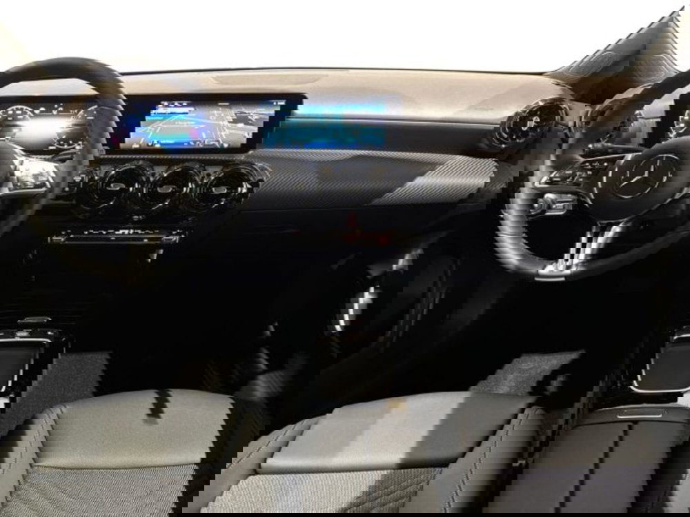 Mercedes-Benz Classe A Sedan nuova a Bologna (13)