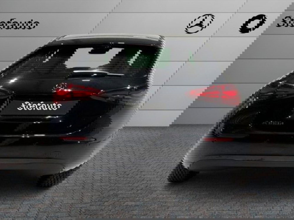 Mercedes-Benz Classe A Sedan nuova a Bologna (6)