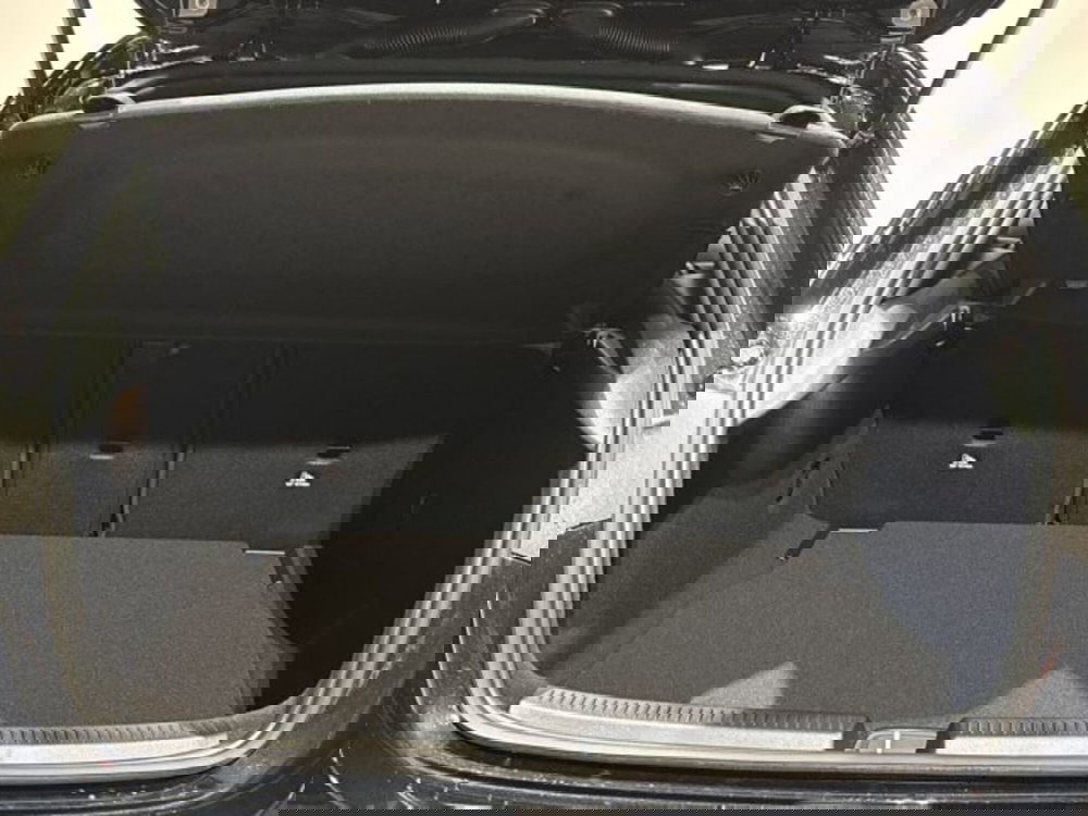 Mercedes-Benz Classe A Sedan nuova a Bologna (7)