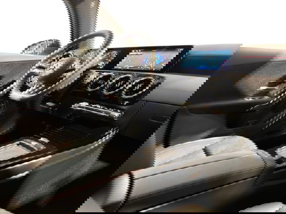 Mercedes-Benz Classe A Sedan nuova a Bologna (15)