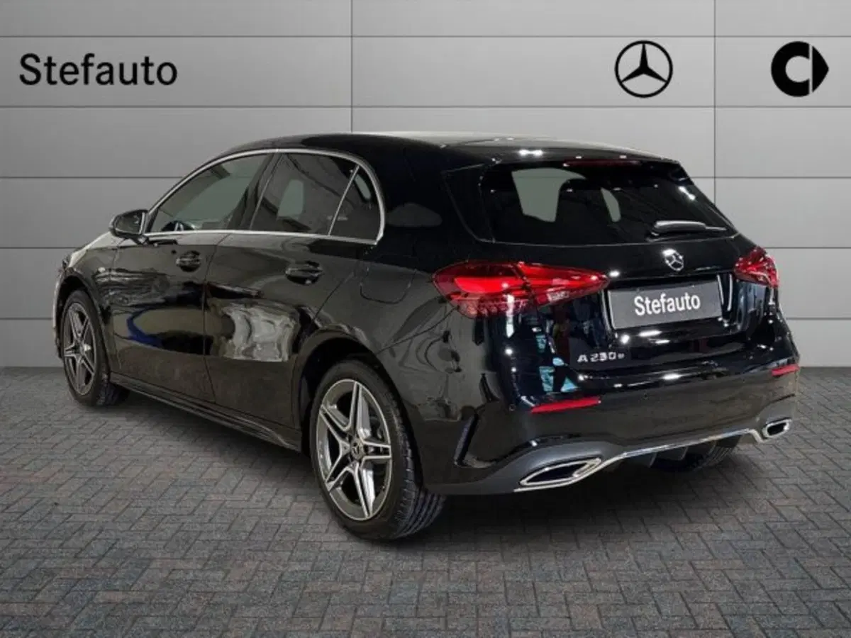Mercedes-Benz Classe A Sedan nuova a Bologna (5)