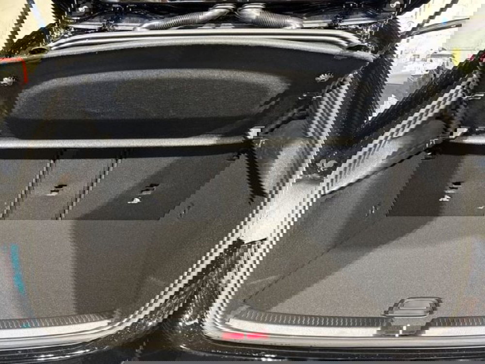 Mercedes-Benz Classe A Sedan nuova a Bologna (7)