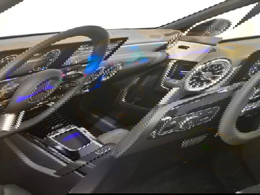 Mercedes-Benz Classe A nuova a Bologna (11)