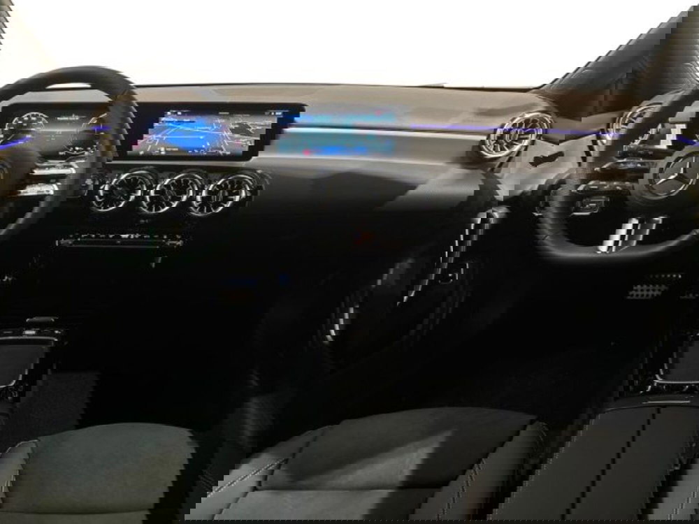 Mercedes-Benz Classe A nuova a Bologna (13)